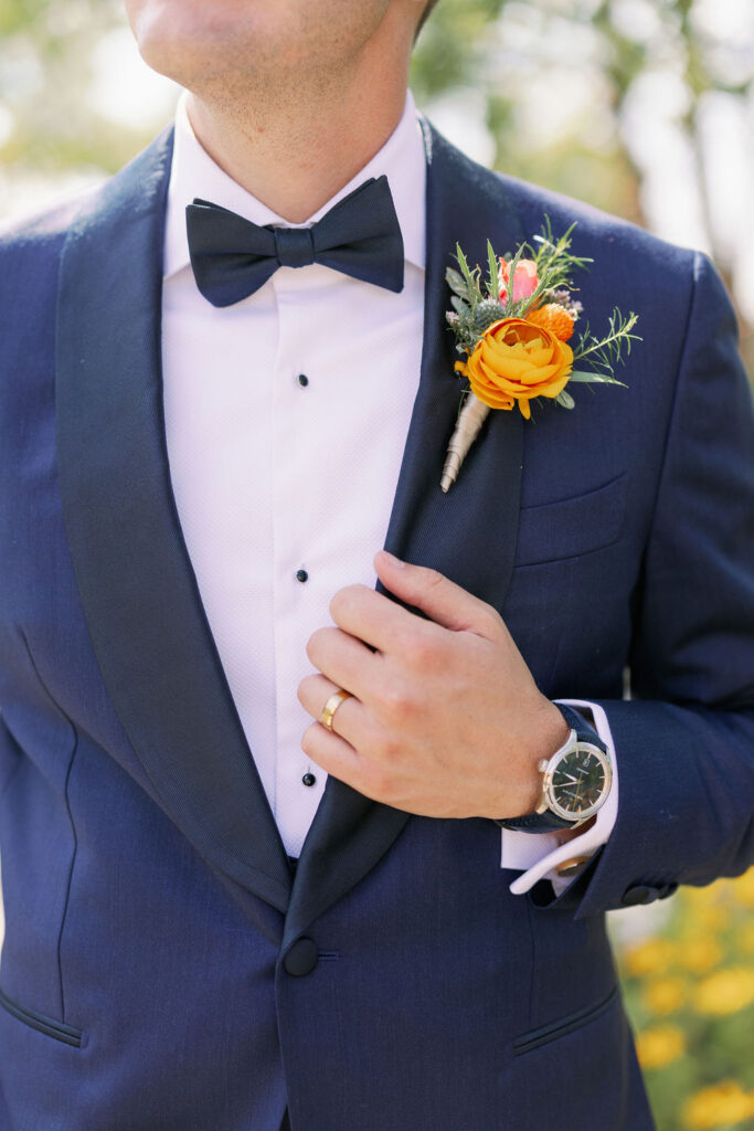 grooms boutonniere